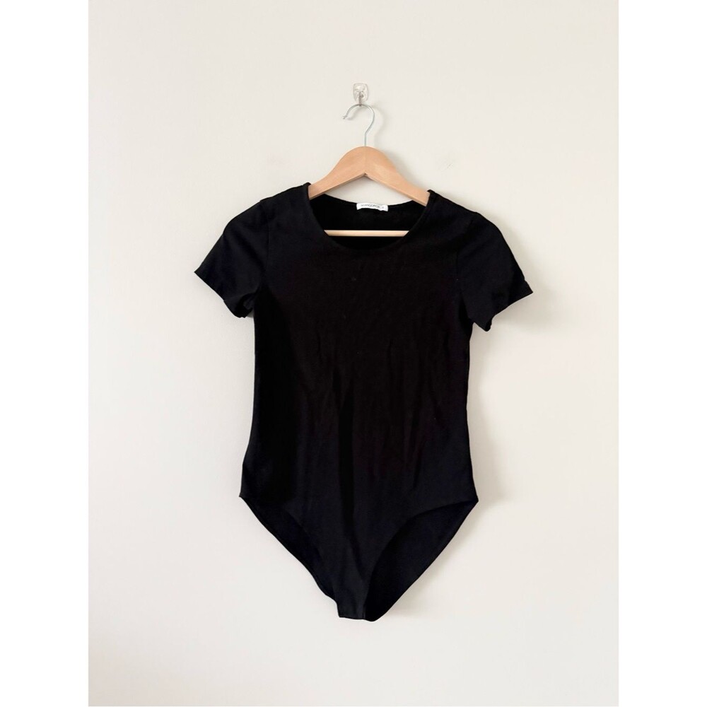 Mangopop Black Short-Sleeve Scoop Neck Bodysuit Size S